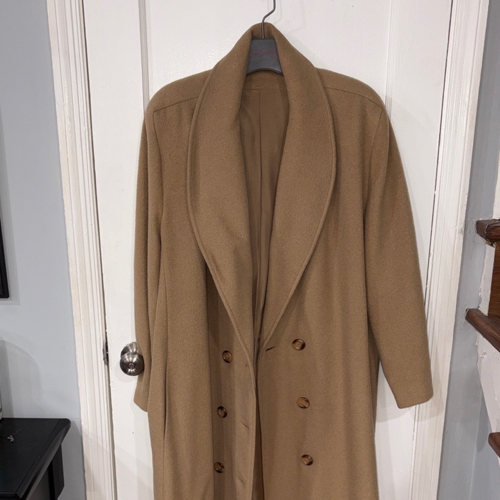 Double-Breasted Tan Overcoat - Picture 3 of 3